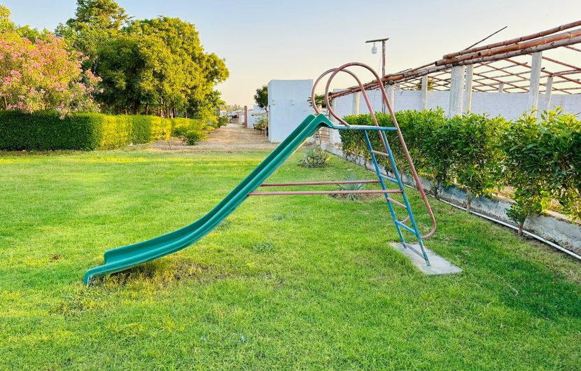 Tanoli Green Farmhouse